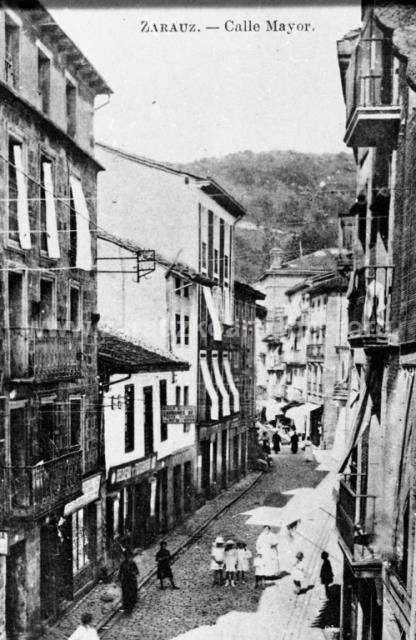 Zarauz. Calle Mayor