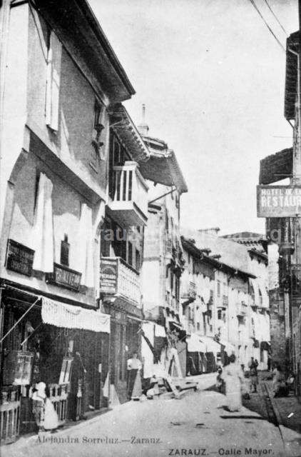 Zarauz. Calle Mayor