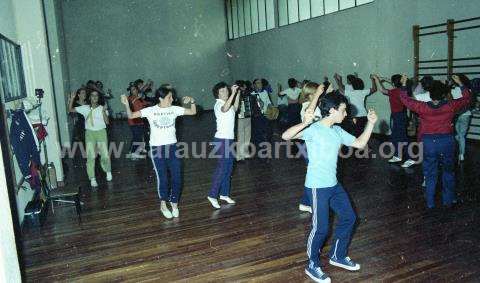 Gimnasia eta dantza ikastaroa, Monte Albertiako aterpetxean