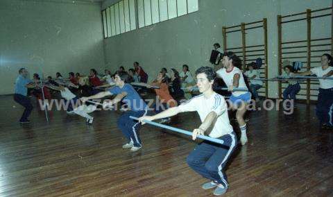 Gimnasia eta dantza ikastaroa, Monte Albertiako aterpetxean