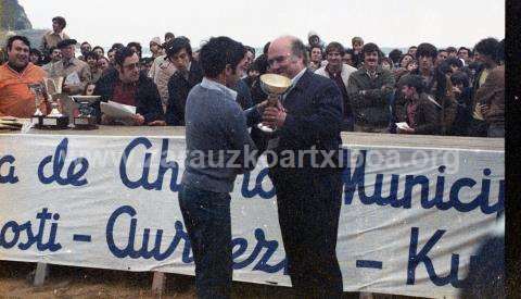 Plaieruak.1981ko finalak. Sari-banaketa