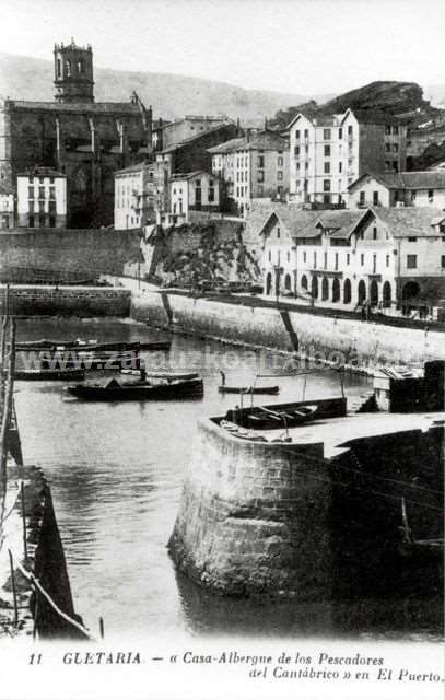 Guetaria. "Casa-Albergue de los Pescadores del Cantábrico" en El Puerto