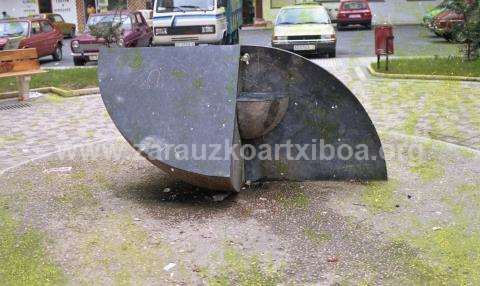 Eskultura. Iturria