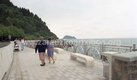 Zarautz-Getaria oinezkoen pasealekua