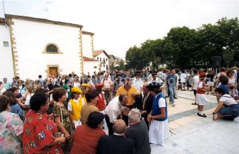 Bertsolarien Plazaren inaugurazioa