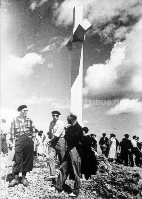 50 aniversario de la colocación de la cruz de Pagoeta