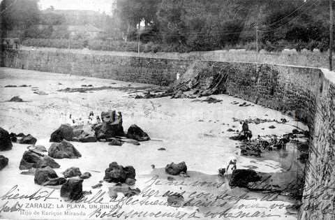 Zarautz: la playa, un rincón