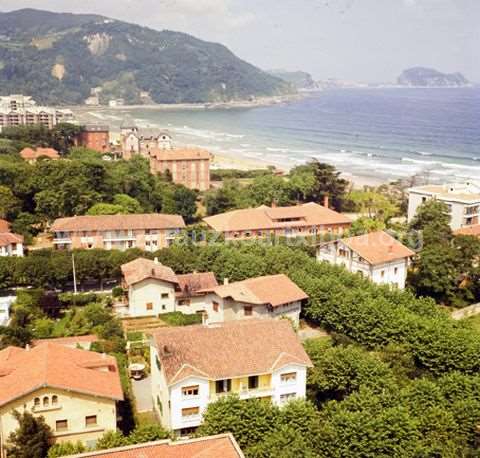 Vistas de varias villas de Zarautz