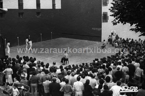 Pilota-partida Zarauzko Frontoi Txikin