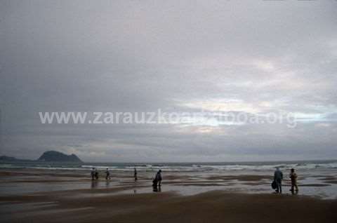 Txapapote en la playa de Zarautz