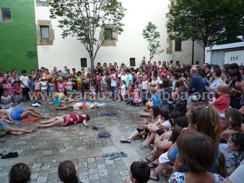 Zarauzko Nazioarteko XVI. Kale Antzerki Topaketak: Kalerki 2009