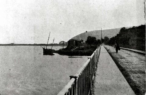 Ibiltari bat