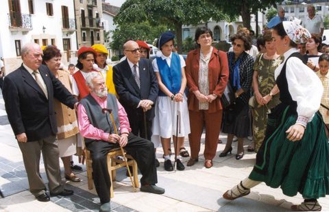 Inauguración de la Bertsolarien Plaza