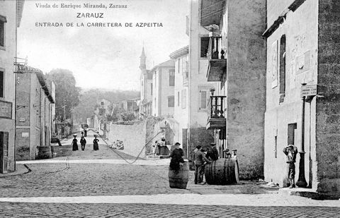Zarautz: Azpeitirako errepidearen sarrera