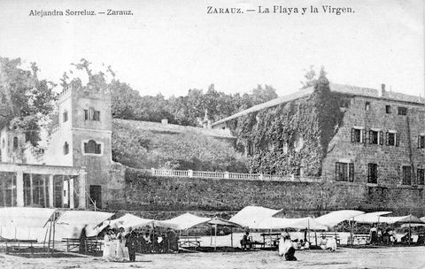 Zarautz: hondartza eta Ama Birjina
