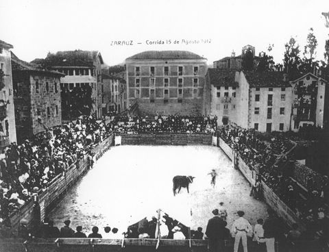 Zarautz: 1915eko abuztuaren 15eko zezenketa