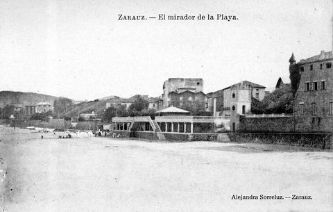 Zarautz: hondartzako begiratokia