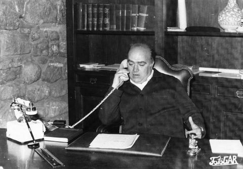 Imanol Murua bere bulegoan lanean