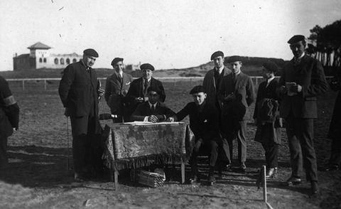 Carrera de cross en Zarautz. Mesa de jueces