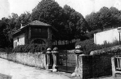 “Txokolatezko etxearen” kanpoaldea, Zarauzko Vista Alegre auzoaren sarreran