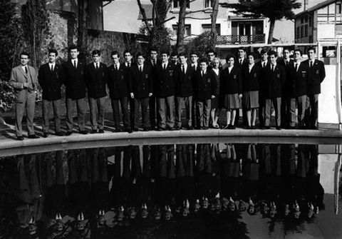 Zarauzko ostalaritza-eskolako 1967ko promozioaren argazkia