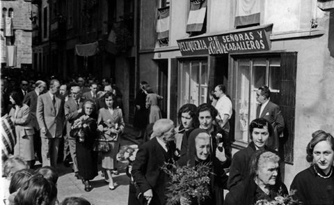 Zaharren omenez Zarautzen egindako festa