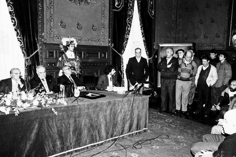 Iñaki Eizmendi “Basarri” bertsolariari Gipuzkoako Foru Diputazioan egindako omenaldia