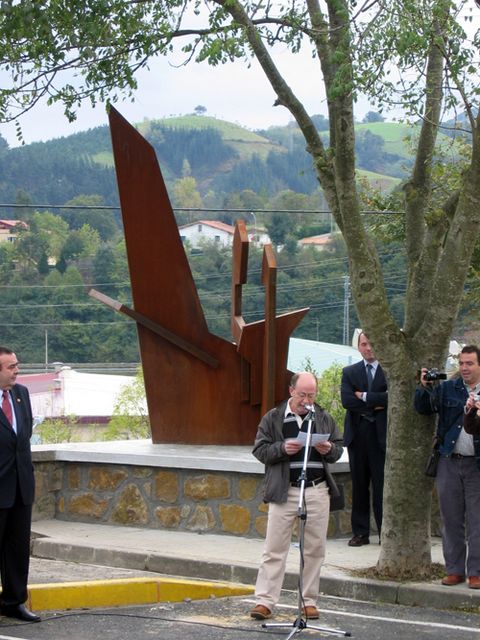 La Salle ikastetxearen mendeurrena Zarautzen