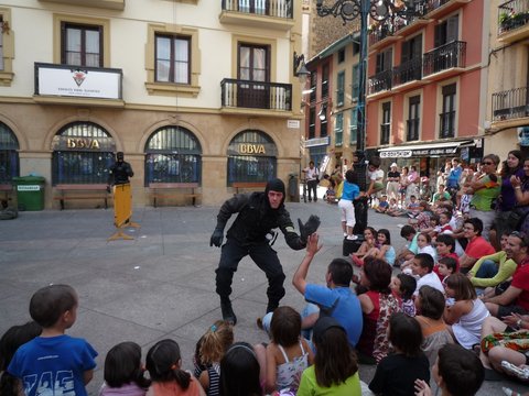 Zarauzko Nazioarteko XVI. Kale Antzerki Topaketak: Kalerki 2009