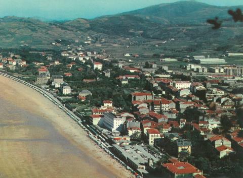 Panorámica de Zarautz desde Santa Barbara