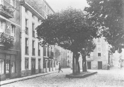 Ayestaran plaza