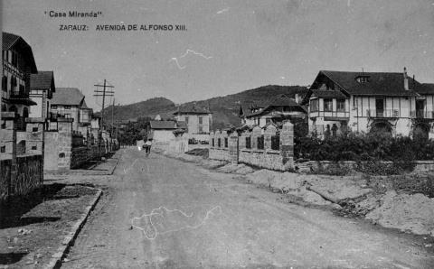 Zarautz. Alfonso XIII etorbidea