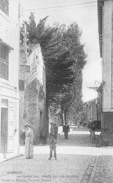 Zarautz. Foruen pasealekurako sarrera