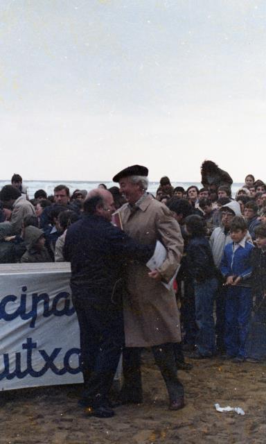 Plaieruak.1981ko finalak. Sari-banaketa