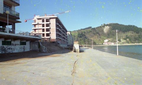 Obrak Zarauzko malekoian