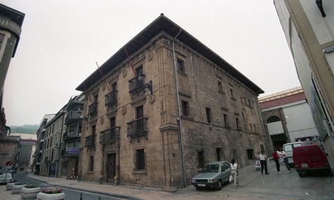 Ayuntamiento de Zarautz.